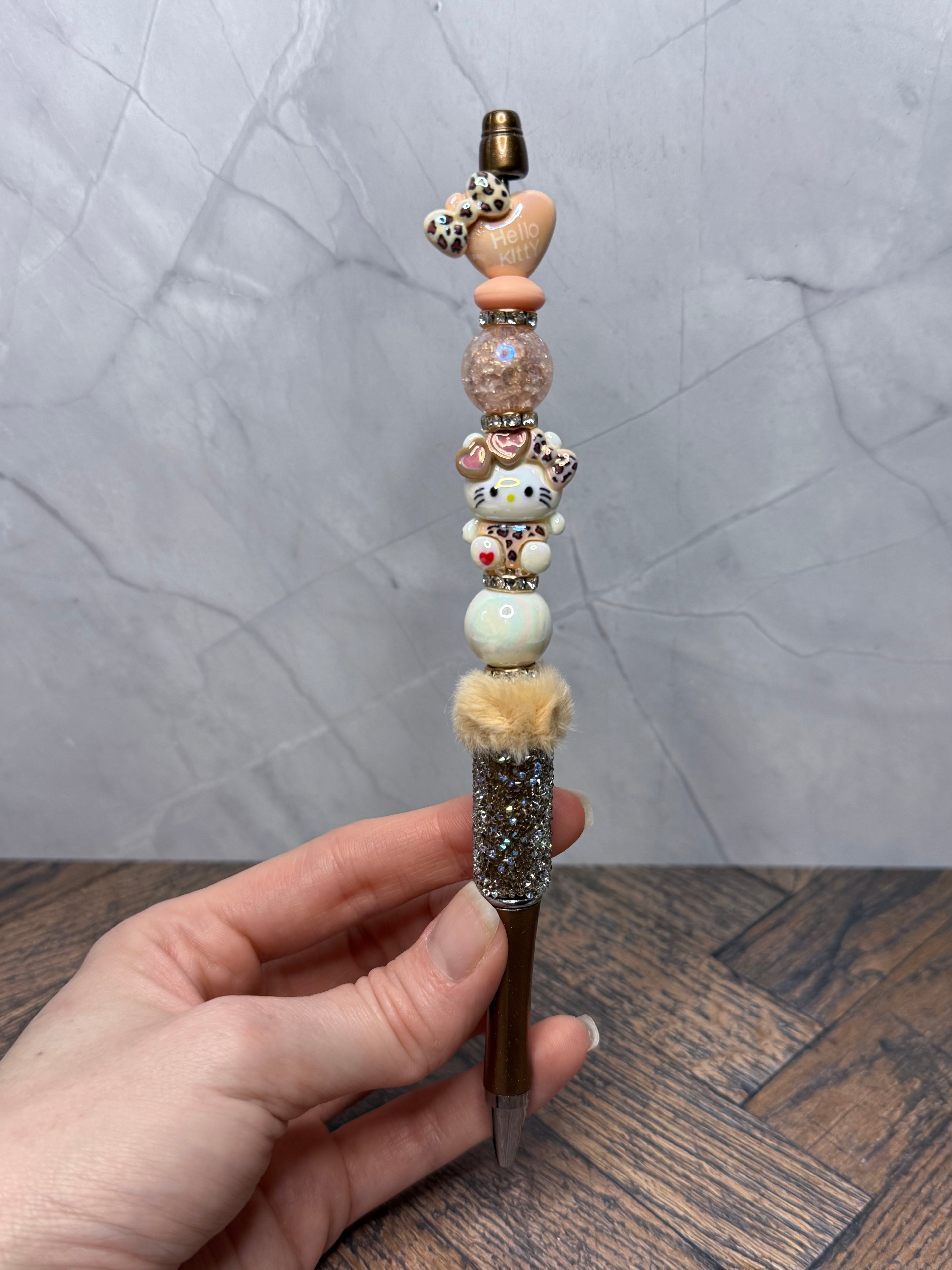 Hello Kitty, beaded pen